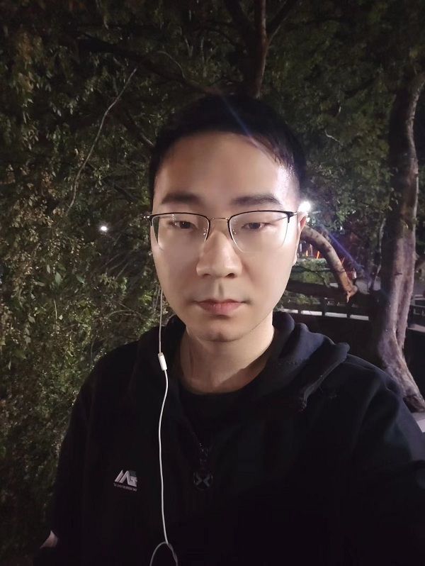 张启元（21博）