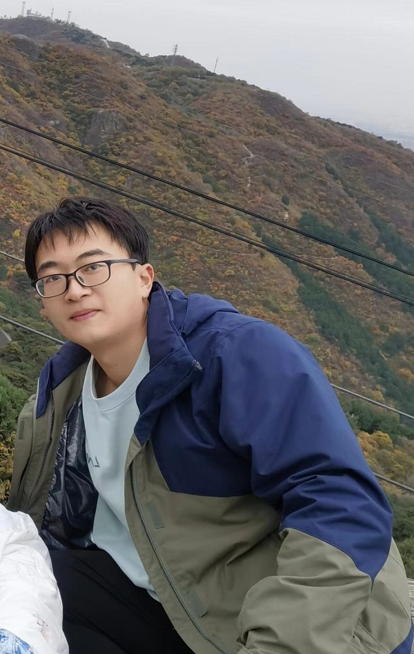 杨凯文（24硕）